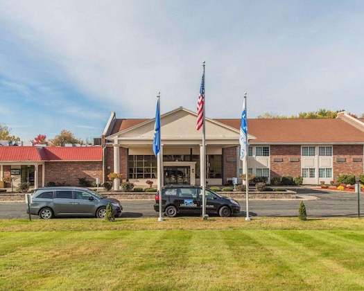Gallery - Rodeway Inn & Suites East Windsor