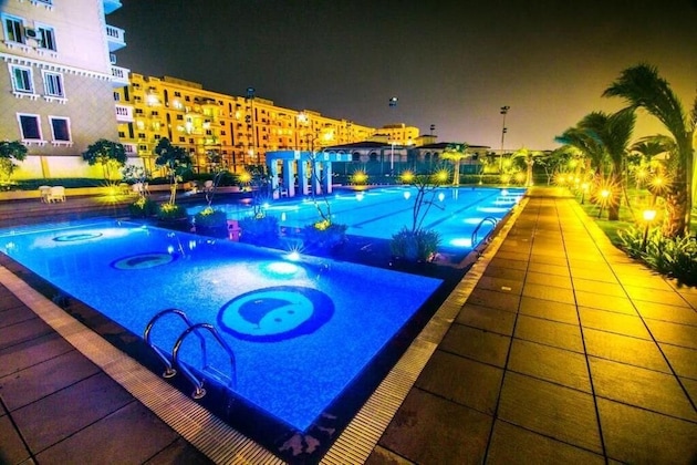 Gallery - Club Paraiso