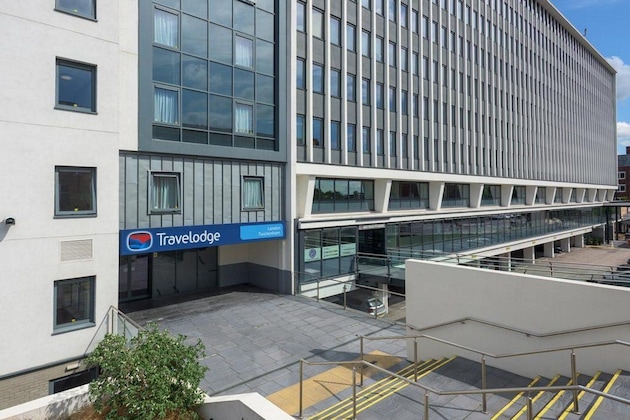 Gallery - Travelodge London Twickenham