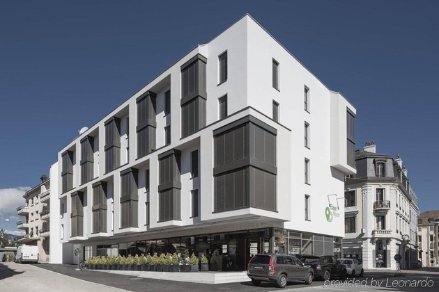 Gallery - Base Nyon