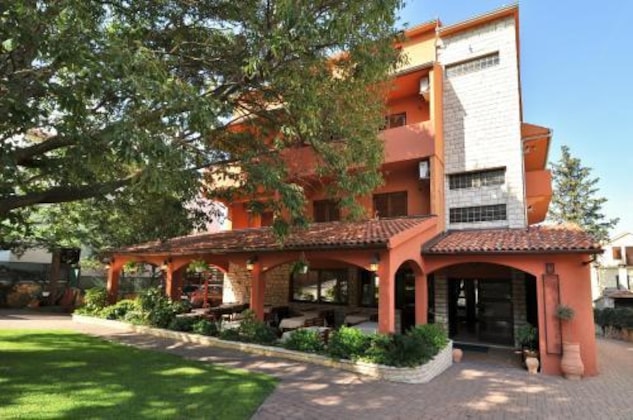 Gallery - Villa Maimare