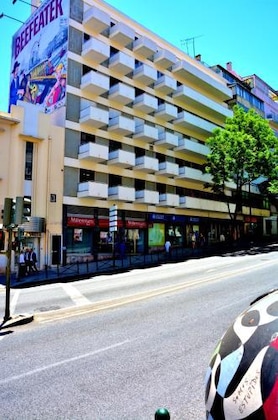 Gallery - Wallis Rato