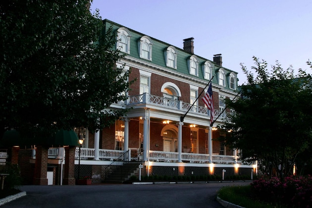 Gallery - The Martha Washington Inn & Spa