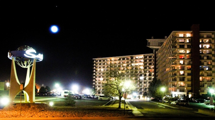 Gallery - Satellite Hotel