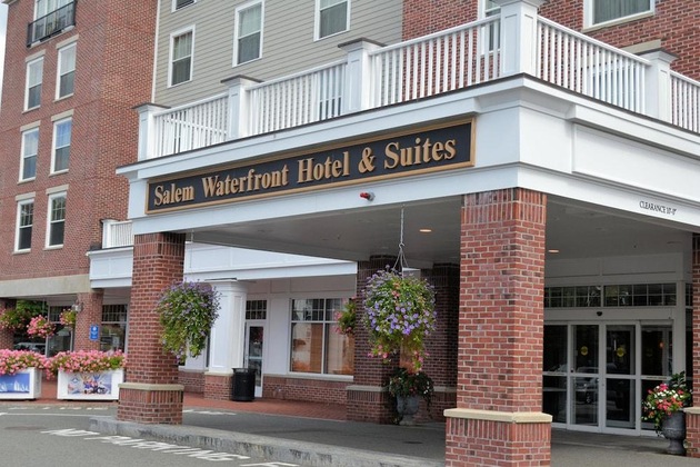 Gallery - Salem Waterfront Hotel & Suites