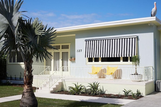 Gallery - Blue Water Motel