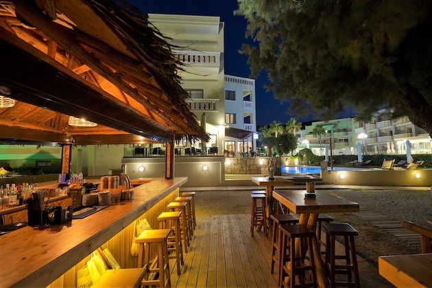 Gallery - Aphrodite Beach