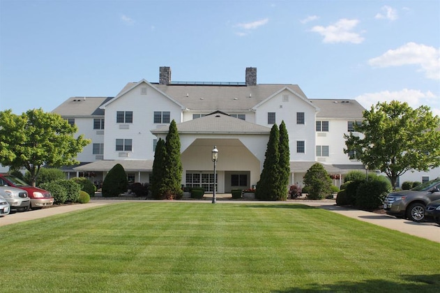 Gallery - Farmstead Inn & Conference Center