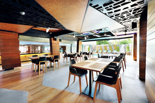 Gallery - Ratana Patong Beach Hotel By Shanaya