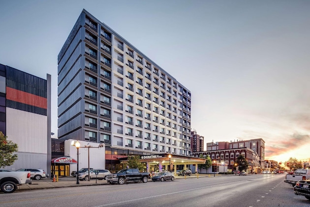 Gallery - Double Tree By Hilton Huntington
