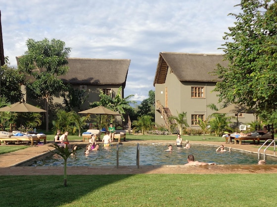 Gallery - Weru Weru River Lodge