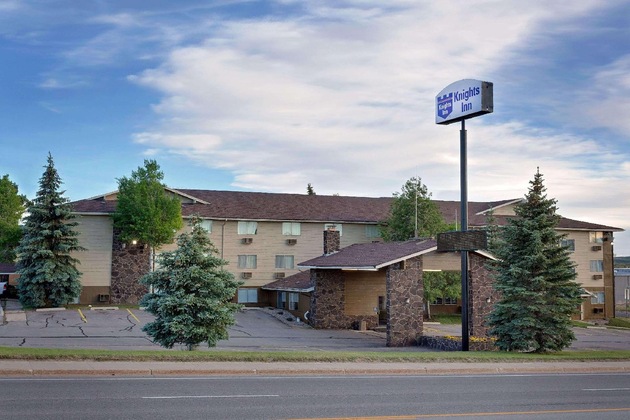 Gallery - Knights Inn Evanston