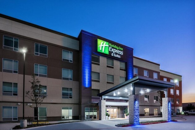 Gallery - Holiday Inn Express & Suites Round Rock South