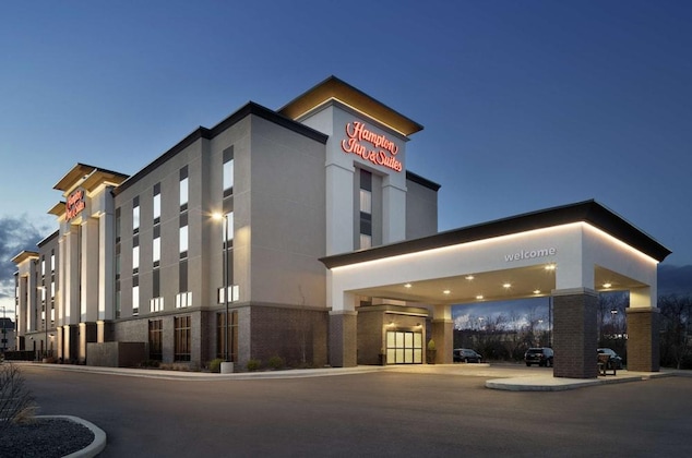 Gallery - Hampton Inn & Suites St. Louis Alton
