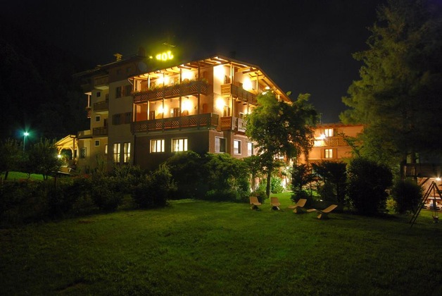 Gallery - Hotel Job