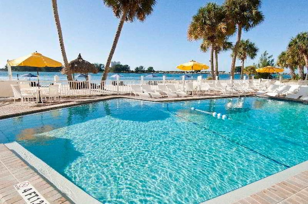Gallery - Dreamview Beachfront Hotel & Resort
