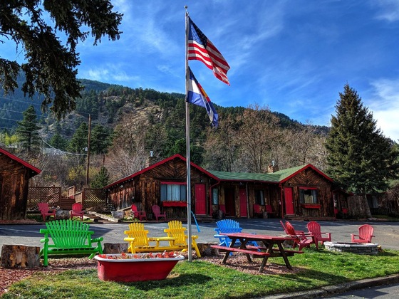 Gallery - Foot Of The Mountain Motel