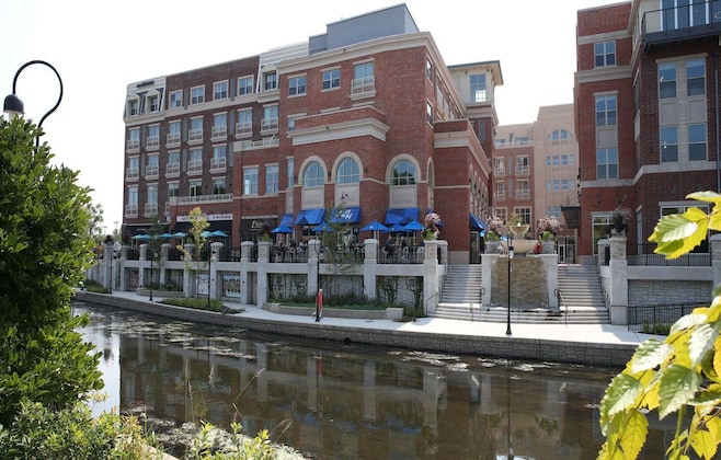 Gallery - Hotel Indigo Naperville Riverwalk, An Ihg Hotel