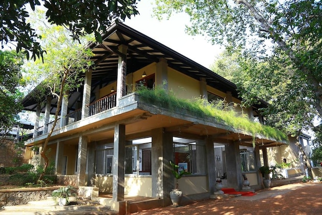 Gallery - Lake Lodge Boutique Hotel Kandalama