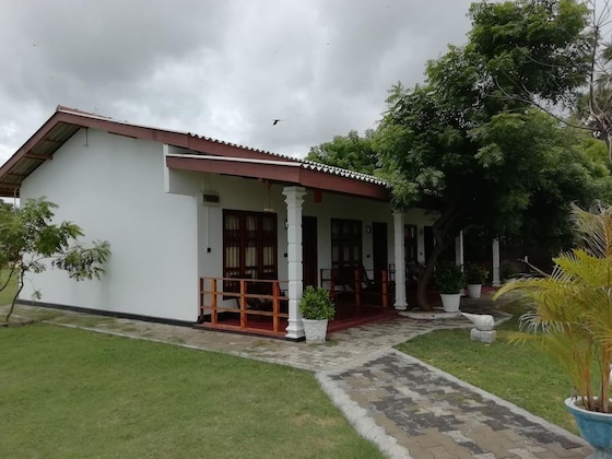 Gallery - Esha Beach Resort