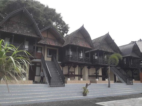Gallery - Batur Lakeside Huts