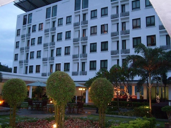 Gallery - EDC-UUM Hotel
