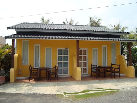 Gallery - Water Front Hotel