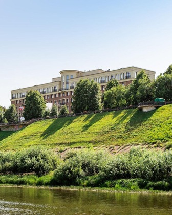 Gallery - Tom River Plaza