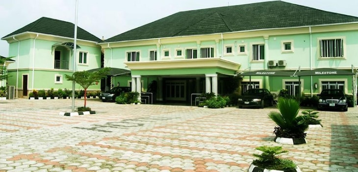 Gallery - Milestone Hotel