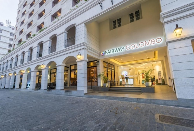 Gallery - Fairway Colombo - Sri Lanka's First Hotel With Robot Technology