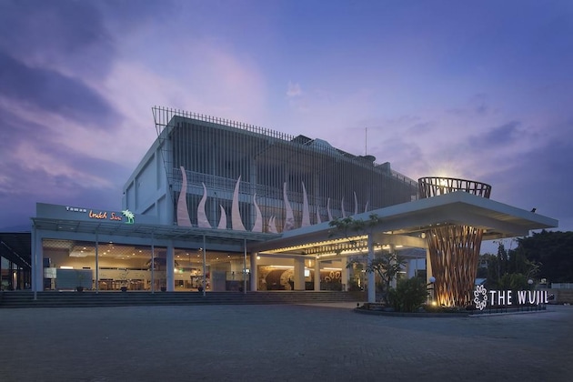 Gallery - The Wujil Resort & Conventions