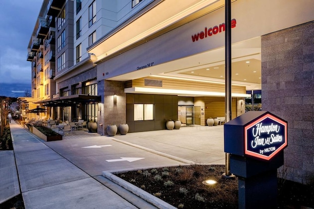 Gallery - Hampton Inn & Suites by Hilton Seattle Northgate