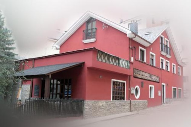 Gallery - La Tintoreria