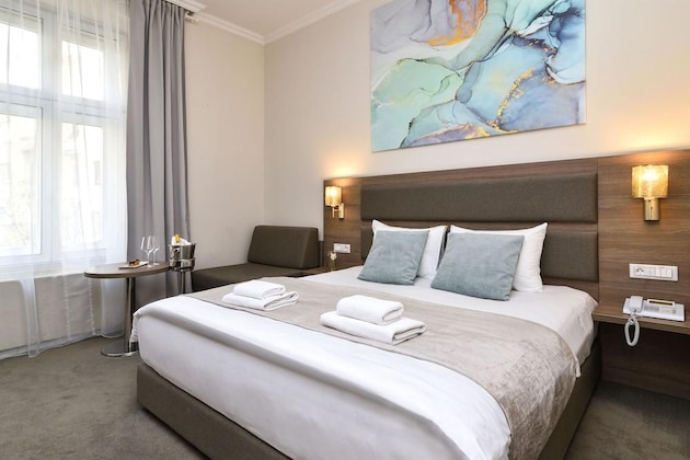 Gallery - Hotel Opera Garni