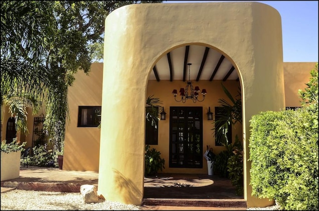 Gallery - Ochenta Y Dos An Urban Bed & Breakfast