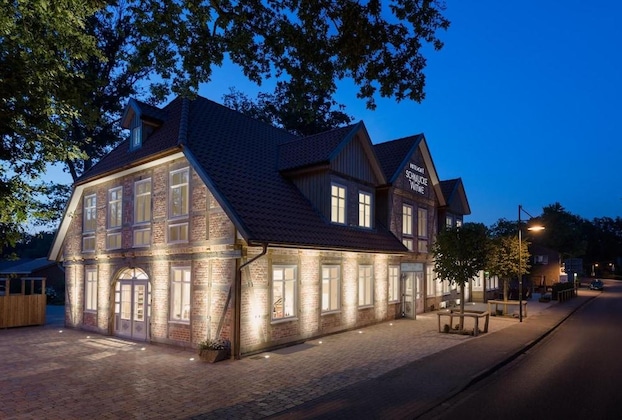 Gallery - Schmucke Witwe