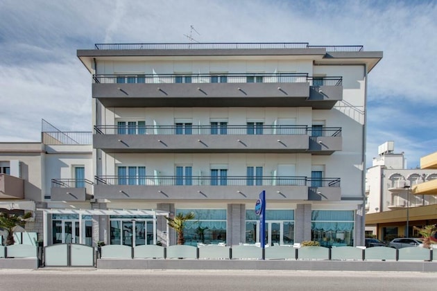 Gallery - Hotel Platinum
