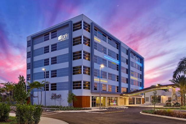 Gallery - Aloft Miami Airport