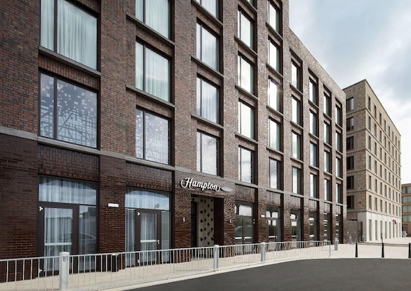 Gallery - Hampton by Hilton London Docklands