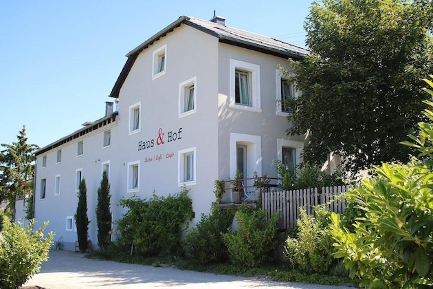 Gallery - Haus & Hof