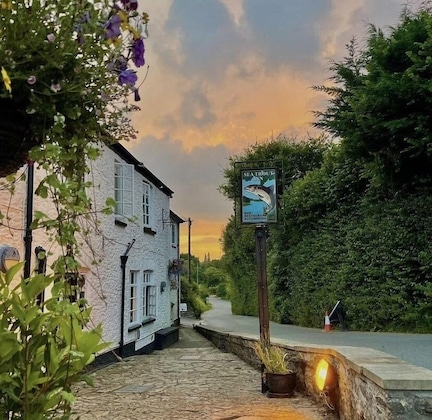 Gallery - The Sea Trout Inn