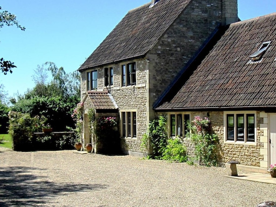 Gallery - Great Ashley Farm B&B And Shepherds Huts