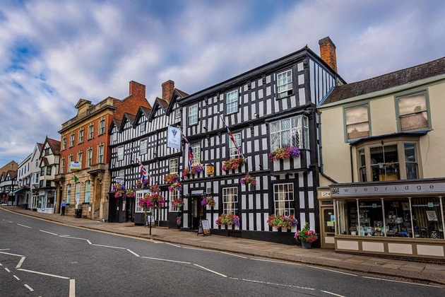 Gallery - The Feathers Hotel