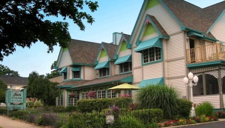 Gallery - Inn At The Park Bed And Breakfast