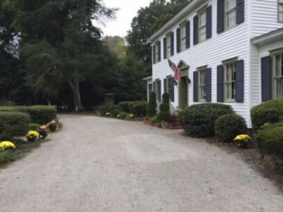 Gallery - Oak Manor Inn