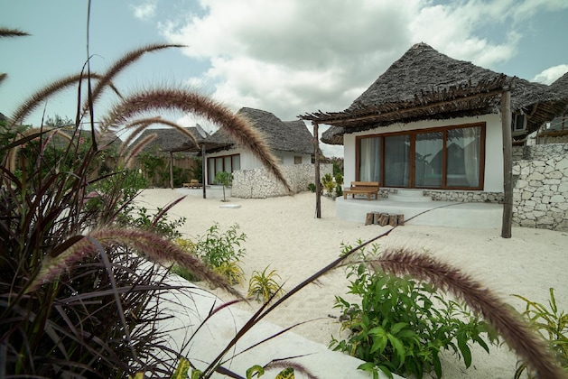 Gallery - Zanbluu Beach Hotel