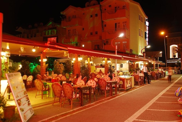 Gallery - Orient Apart Hotel