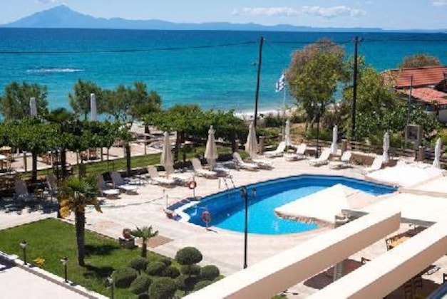 Gallery - Blue View Superior Suites