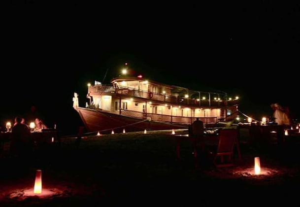 Gallery - Amara River Cruise