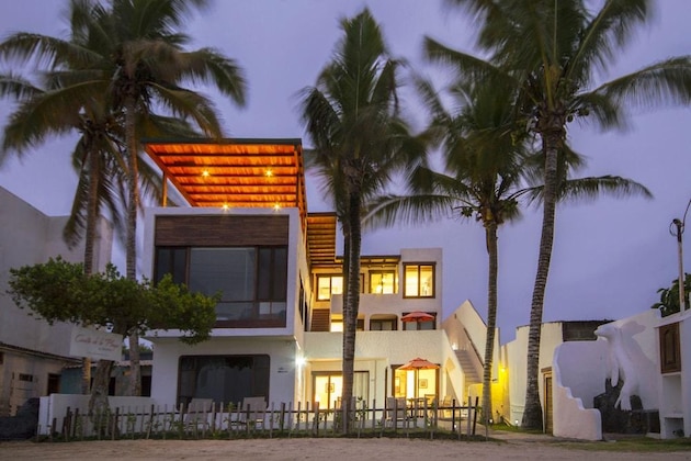 Gallery - La Casita De La Playa